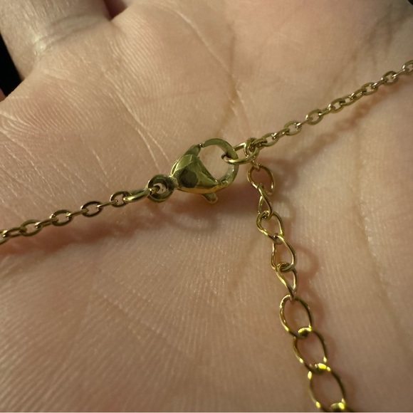 ✨2 for $30✨ Natural Rhodonite Pink Stone Pendant (Gold Tone Chain Necklace) - Picture 11 of 11